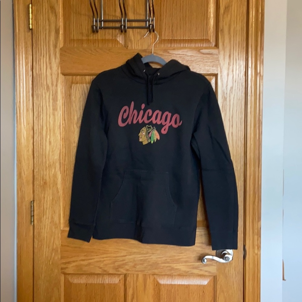 Fanatics chicago Blackhawk hoodie